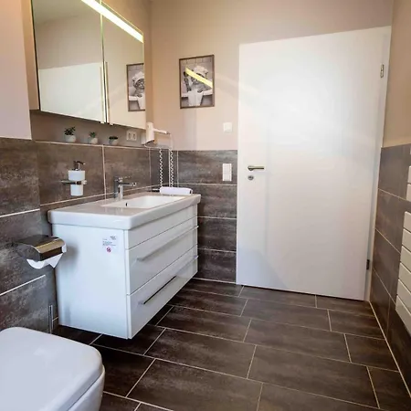 Διαμέρισμα Modernes - Basel, Kur & Golf *